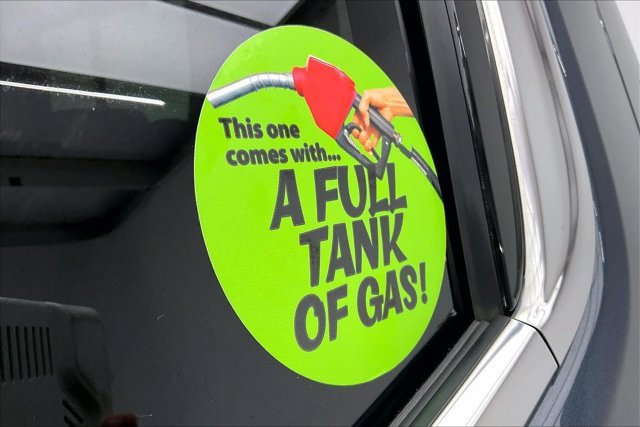 Used 2022 GMC Sierra 1500 SLT w/ SLT Premium Package image 35