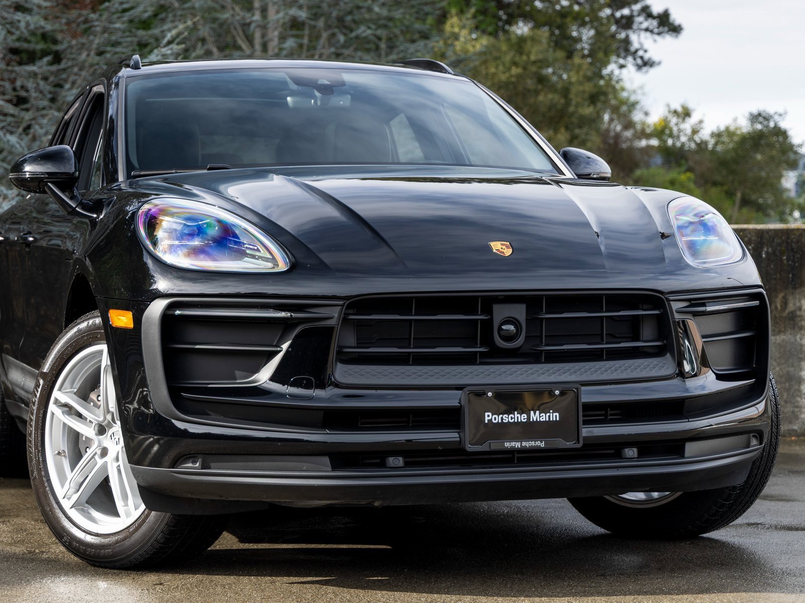 Certified 2025 Porsche Macan image 9