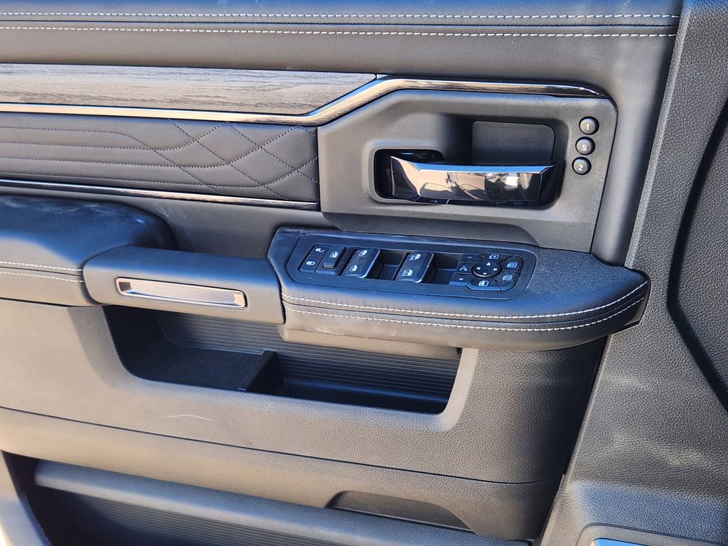 New 2026 RAM 2500 Limited AWD/4WD image 6