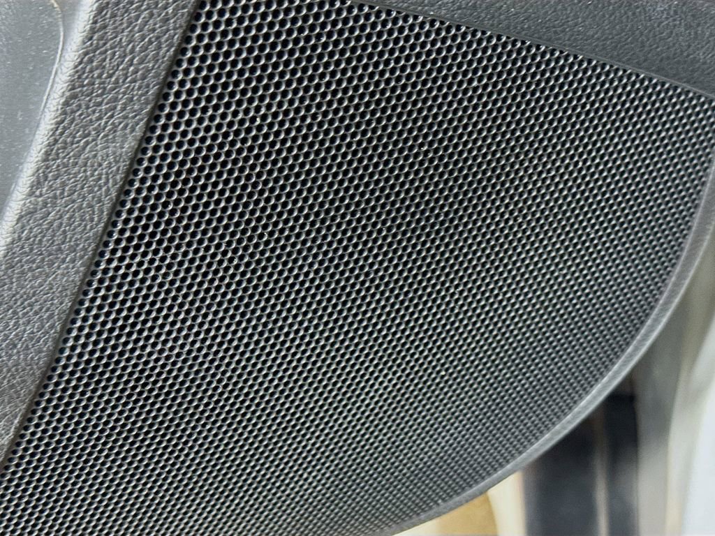 Used 2014 Subaru Outback 3.6R Limited w/ Moonroof Package image 21