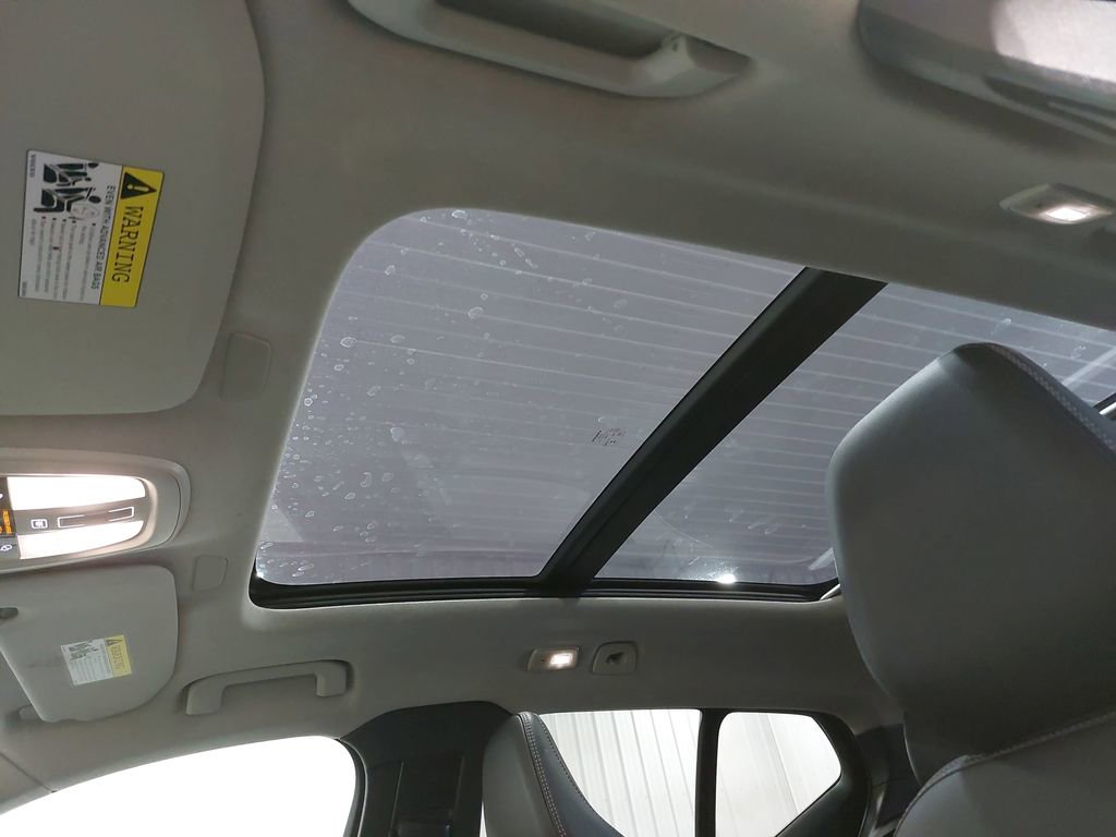 Used 2024 Volvo XC40 B5 Plus w/ Climate Package image 30