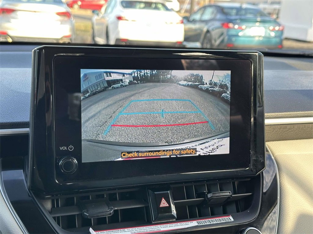 Certified 2023 Toyota Corolla Cross L image 4