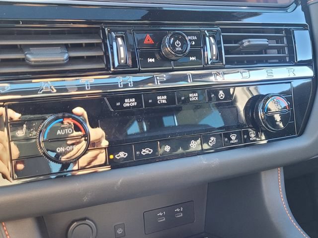 New 2026 Nissan Pathfinder Rock Creek w/ Rock Creek Premium Package AWD/4WD image 16