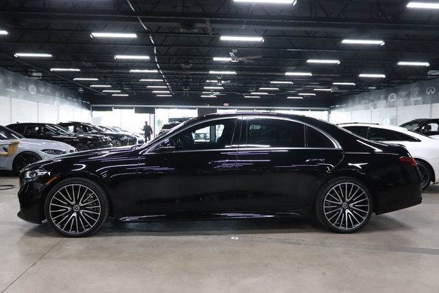 Used 2022 Mercedes-Benz S 580 4MATIC Sedan image 2