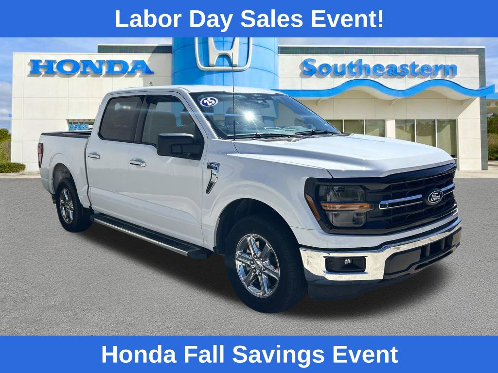 Used 2025 Ford F150 XLT w/ Equipment Group 301A Standard RWD image 3
