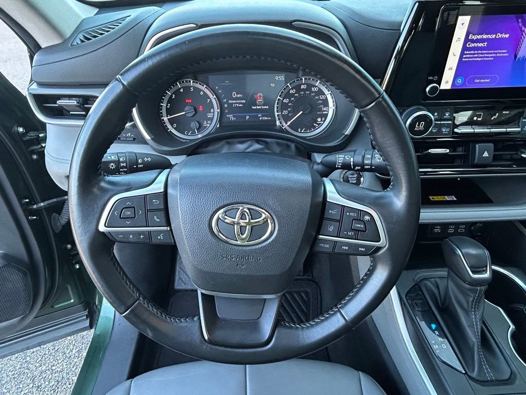 Used 2023 Toyota Highlander XLE FWD image 21