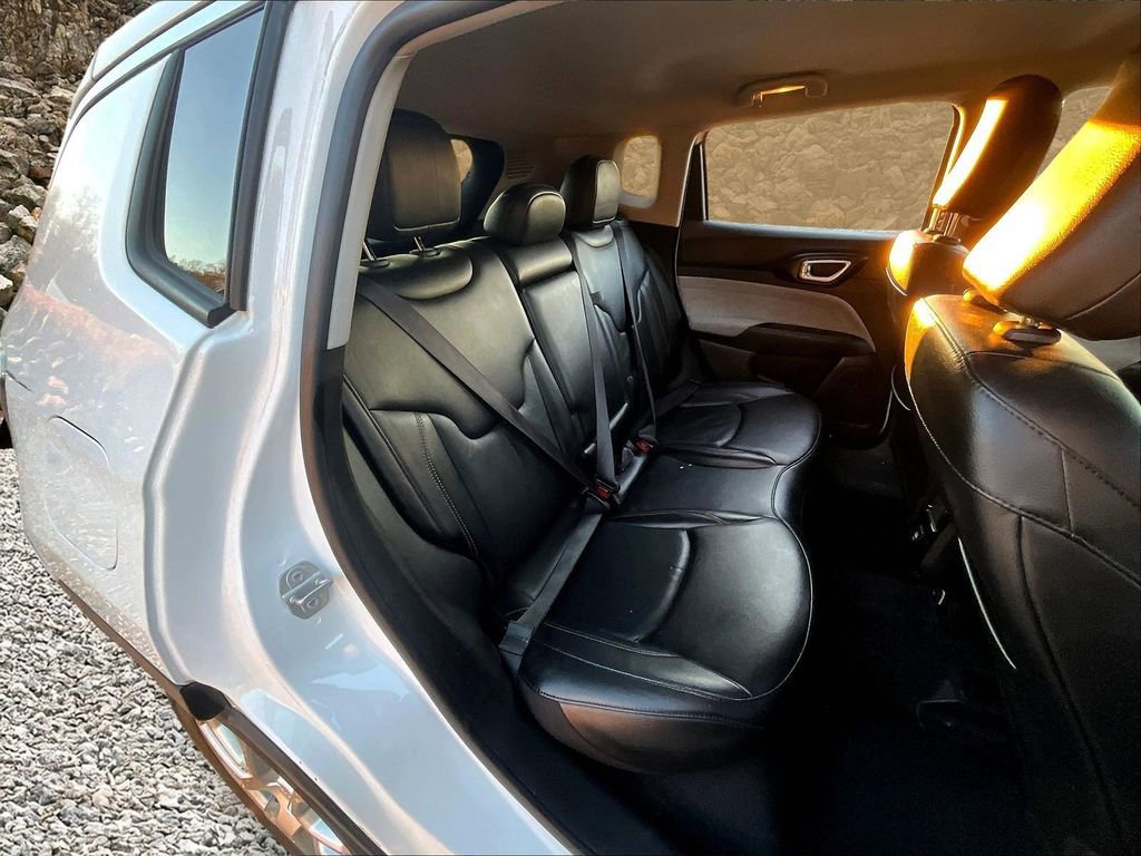 Used 2022 Jeep Compass Latitude image 22