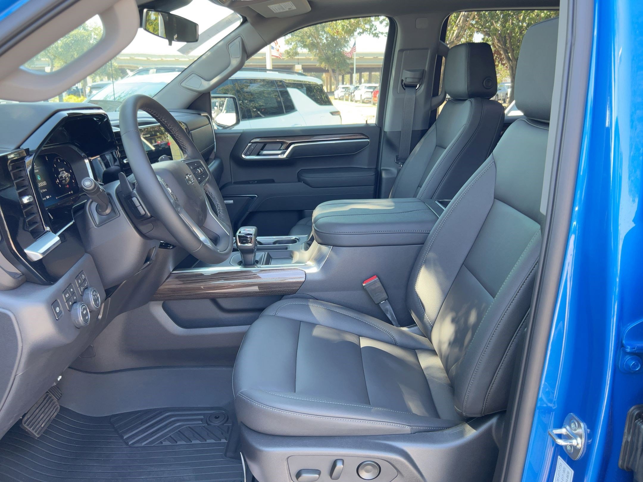 New 2026 Chevrolet Silverado 1500 LT Trail Boss w/ LT Trail Boss Premium Package image 5