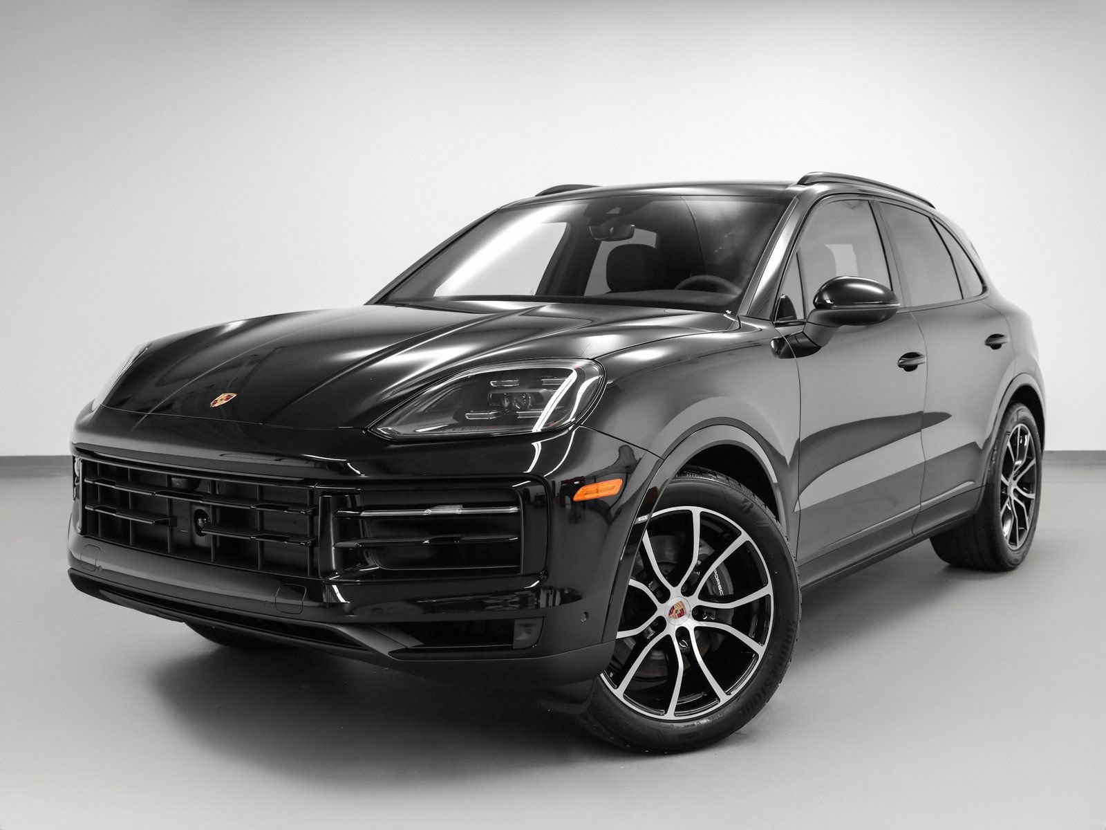 Certified 2025 Porsche Cayenne image 1