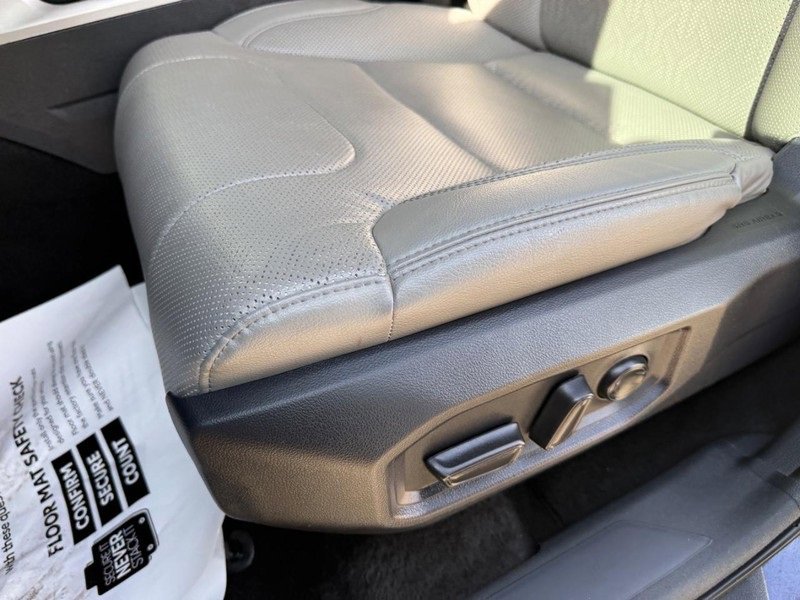 Used 2024 Toyota Tundra Limited image 18