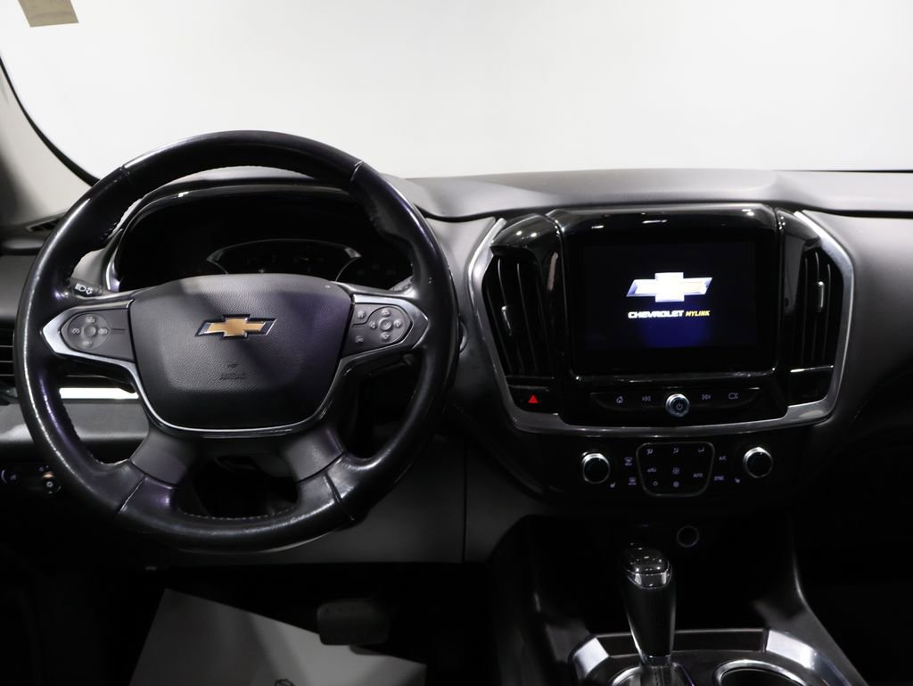 Used 2019 Chevrolet Traverse LT image 16