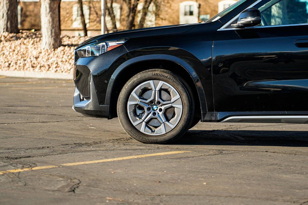 Used 2025 BMW X1 xDrive28i w/ Technology Package image 8