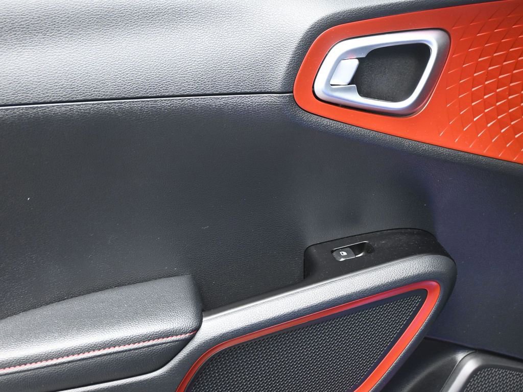 Used 2021 Kia Soul Turbo FWD image 16