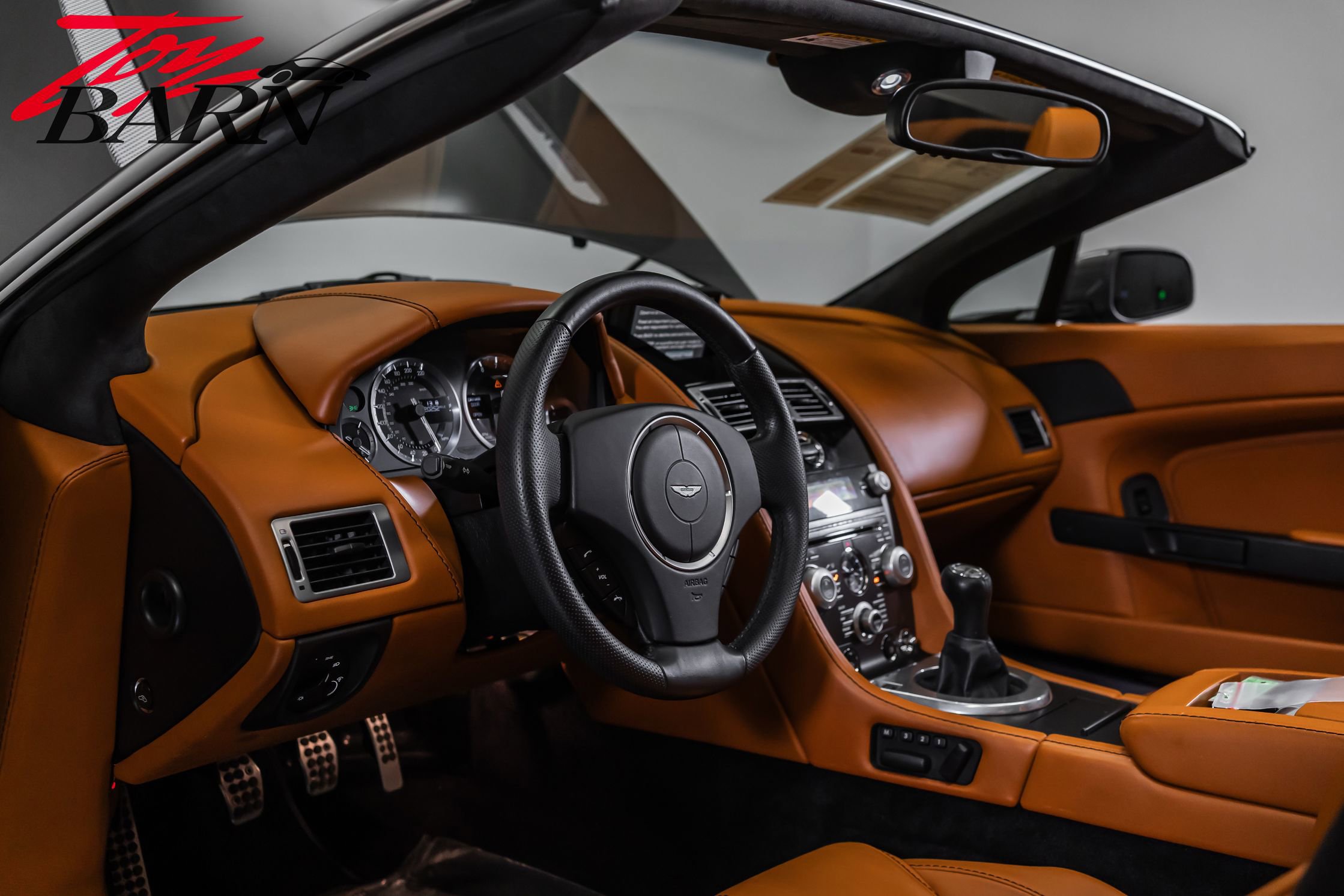 Used 2009 Aston Martin V8 Vantage Roadster RWD image 44