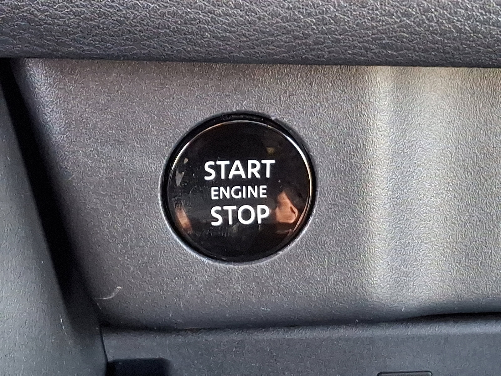 Used 2024 Nissan Rogue SL w/ SL Premium Package image 26