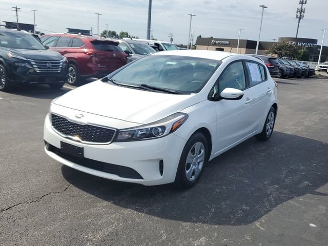 Used 2017 Kia Forte LX FWD image 2