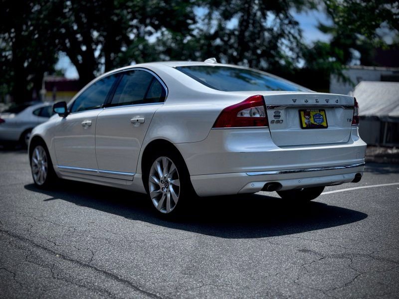 Used 2016 Volvo S80 T5 Platinum w/ Climate Package FWD image 5