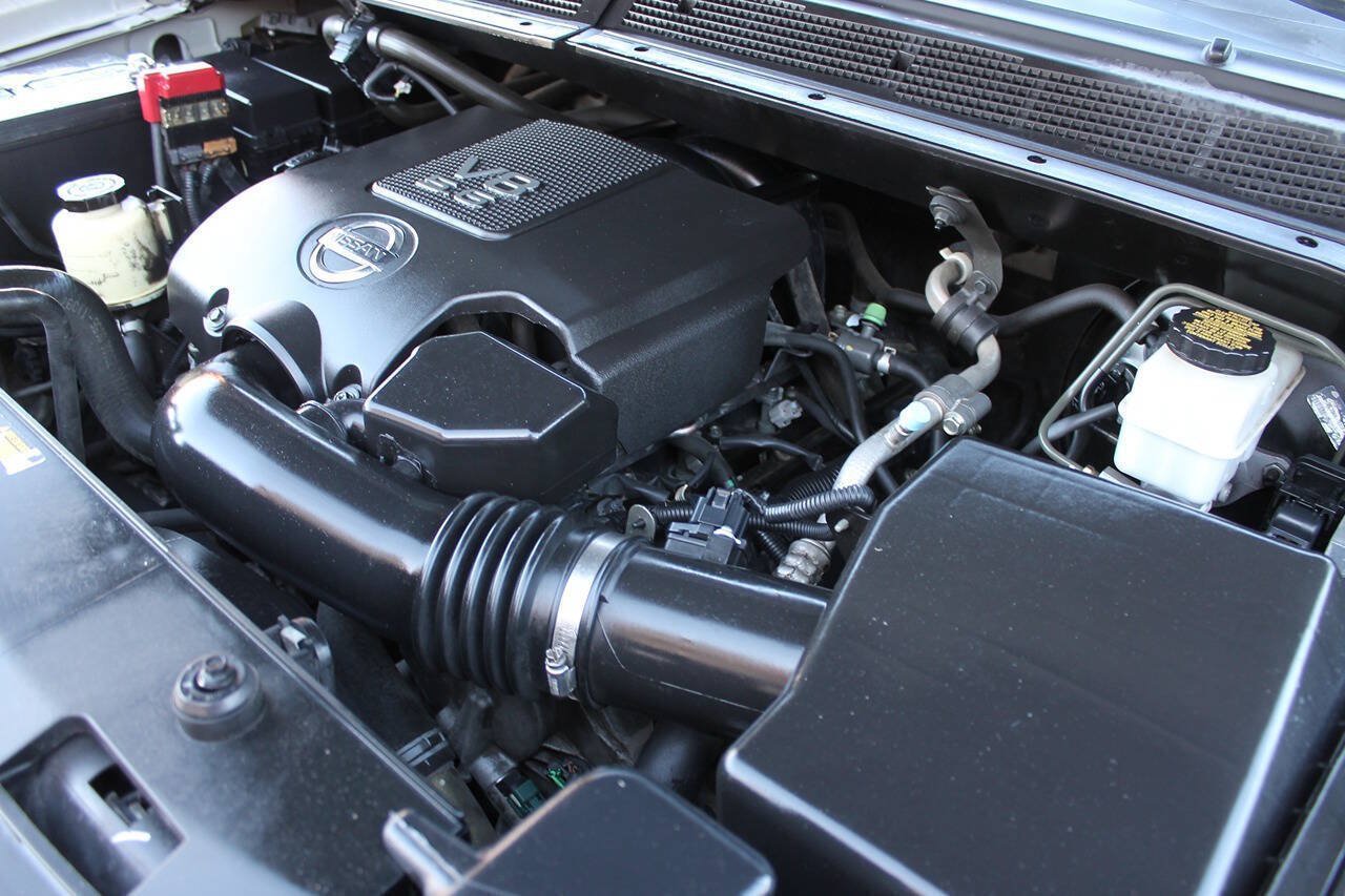 Used 2010 Nissan Titan LE w/ Technology Pkg RWD image 20