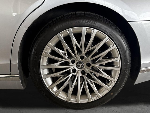 Certified 2025 Lexus LS 500 w/ Interior Upgrade Package image 21