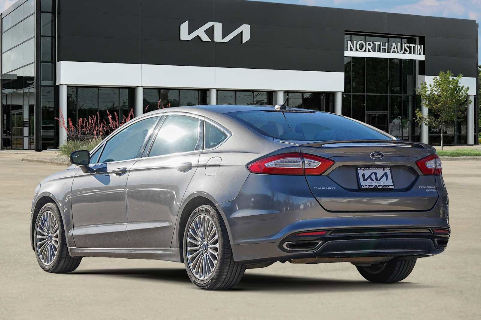 Used 2014 Ford Fusion Titanium image 5