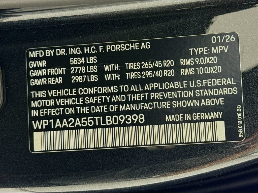 New 2026 Porsche Macan AWD/4WD image 38
