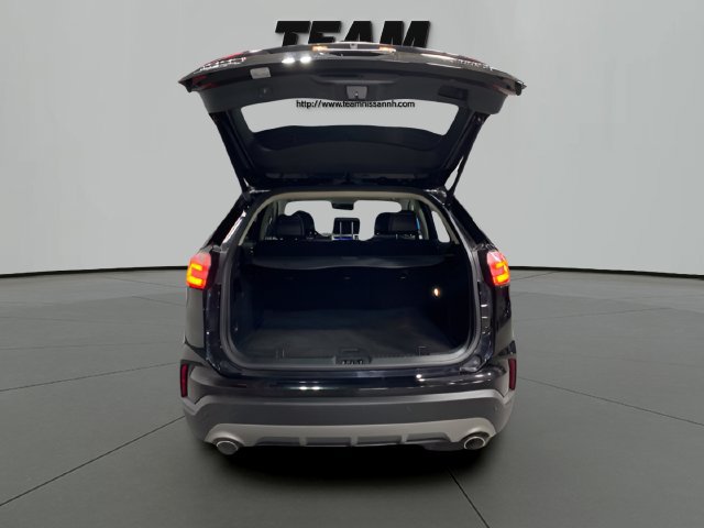 Used 2019 Ford Edge Titanium w/ Equipment Group 301A AWD/4WD image 6