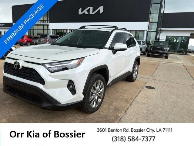 Used 2022 Toyota RAV4 XLE Premium FWD image 1