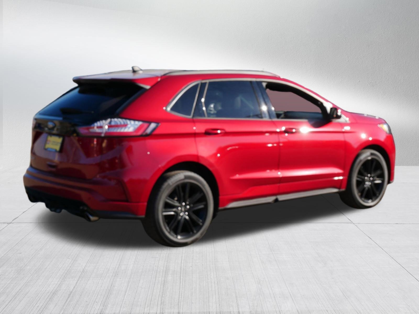 Used 2020 Ford Edge ST-Line w/ Cold Weather Package AWD/4WD image 7