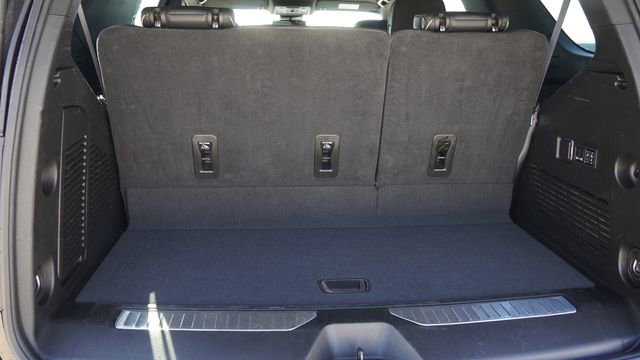Used 2024 Chevrolet Tahoe Premier AWD/4WD image 12