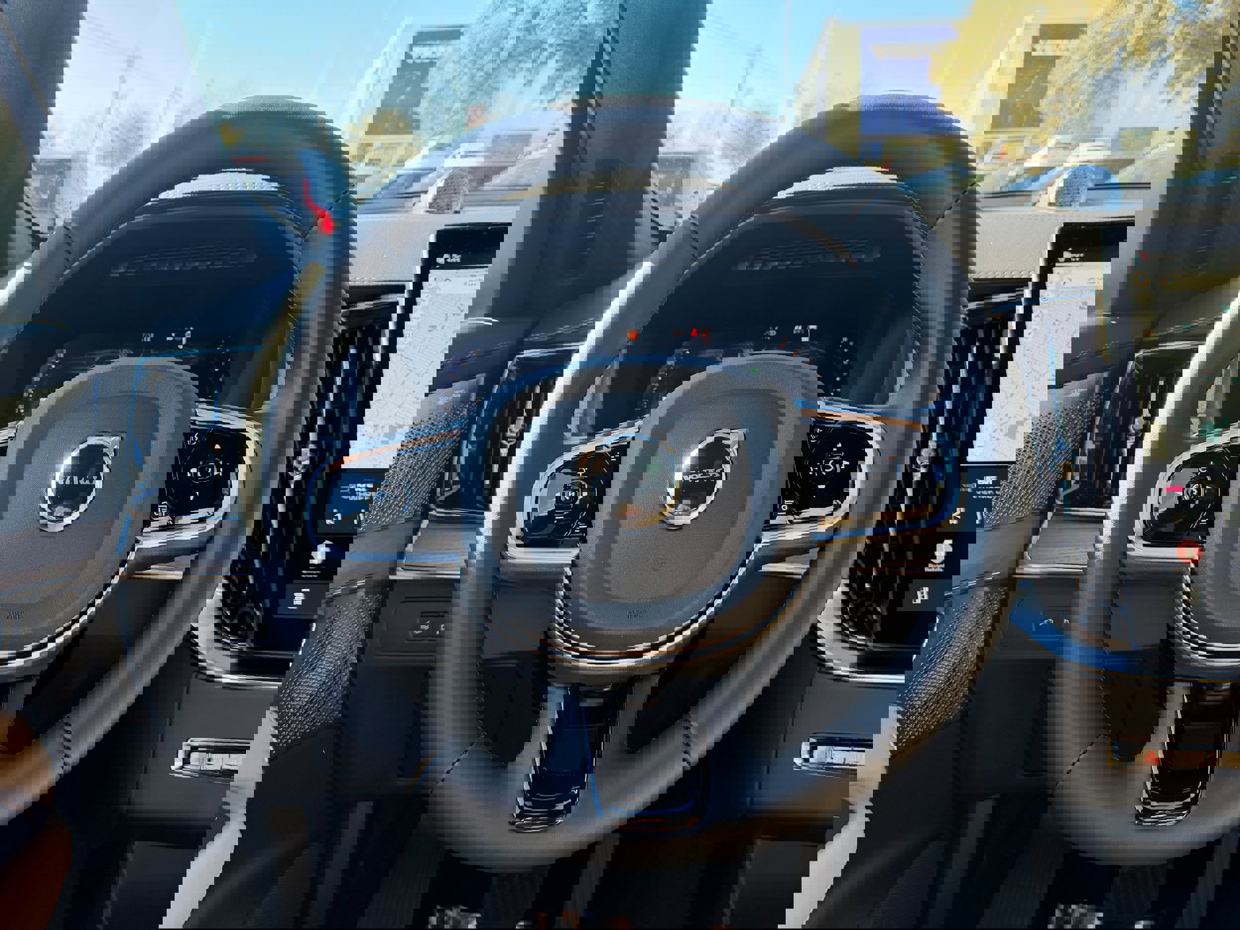 New 2026 Volvo XC90 T8 Ultra w/ Lounge Package image 15