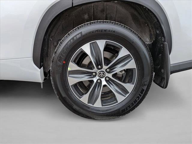 Certified 2026 Toyota Highlander XLE image 23