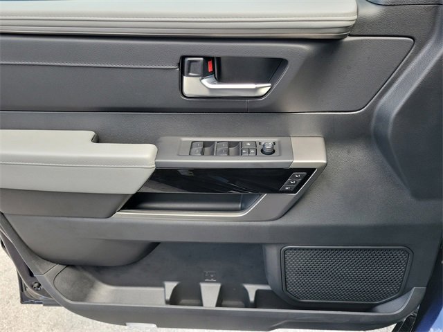 Used 2025 Toyota Sequoia SR5 image 31