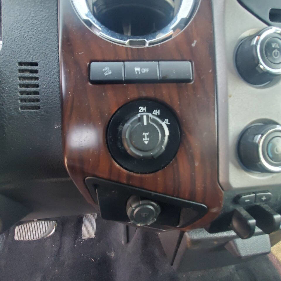 Used 2016 Ford F250 Lariat w/ Chrome Package image 21