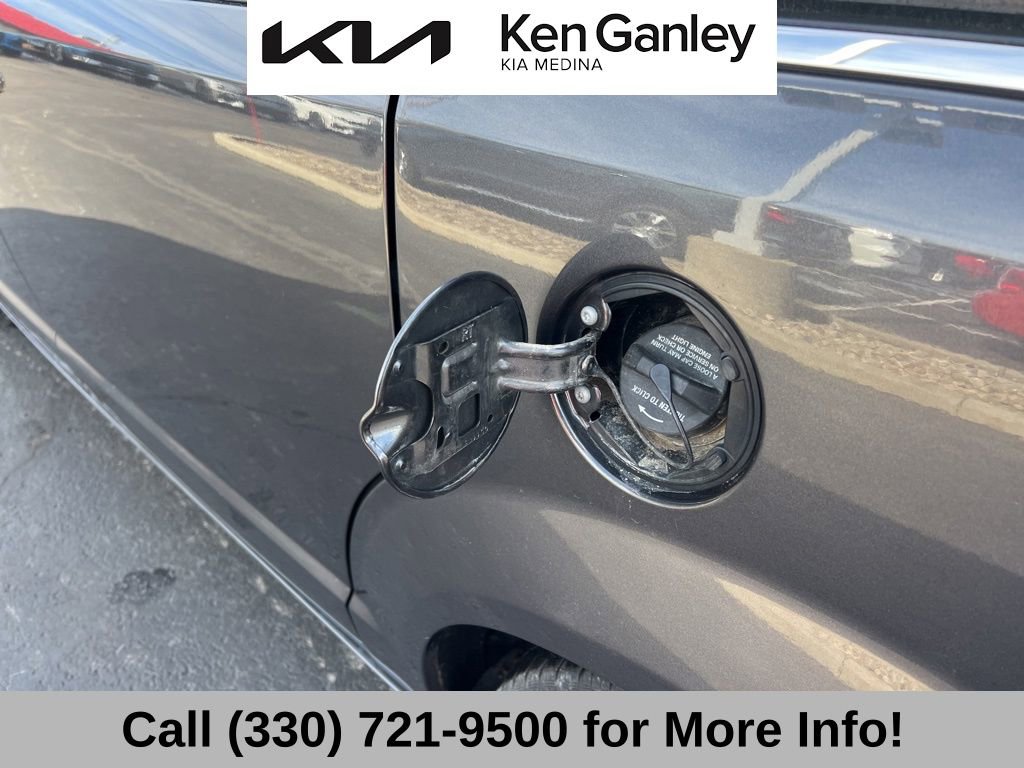 Used 2020 Dodge Grand Caravan SXT image 47