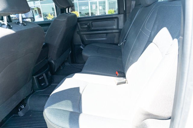 Used 2024 RAM 3500 Tradesman w/ Chrome Appearance Group AWD/4WD image 33