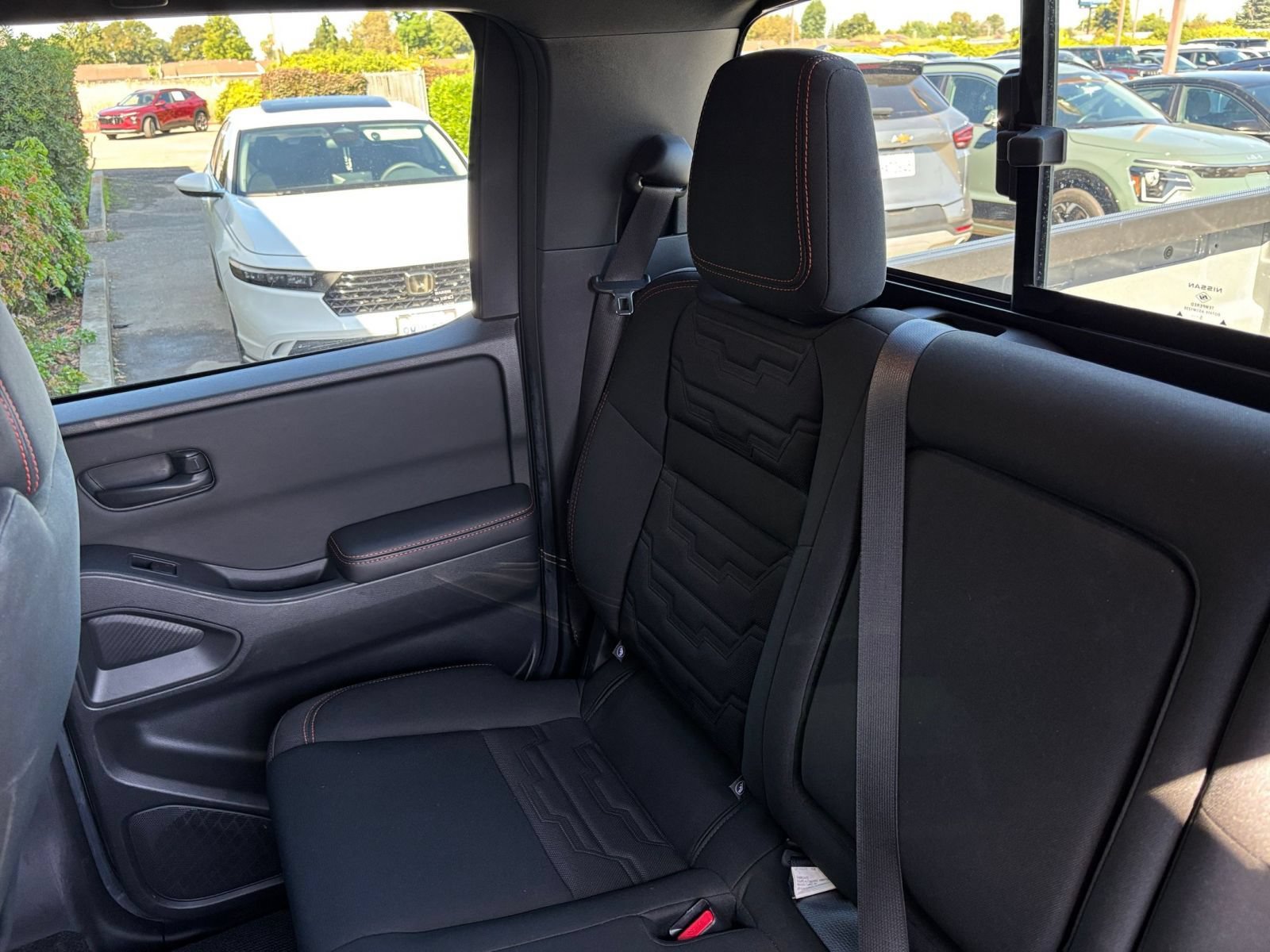 Used 2026 Nissan Frontier PRO-4X AWD/4WD image 40