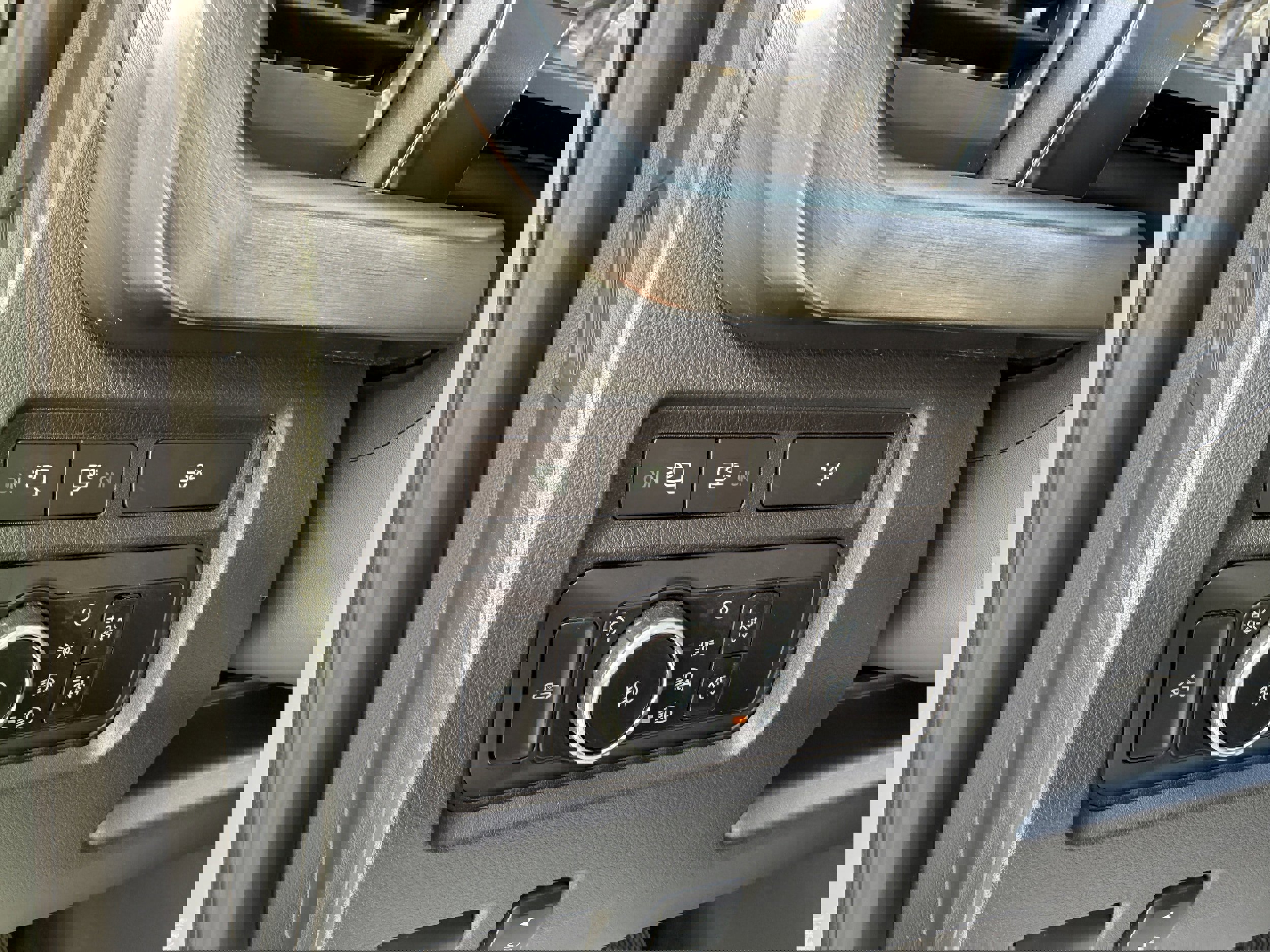 Used 2024 Ford F250 Lariat w/ Lariat Ultimate Package image 29