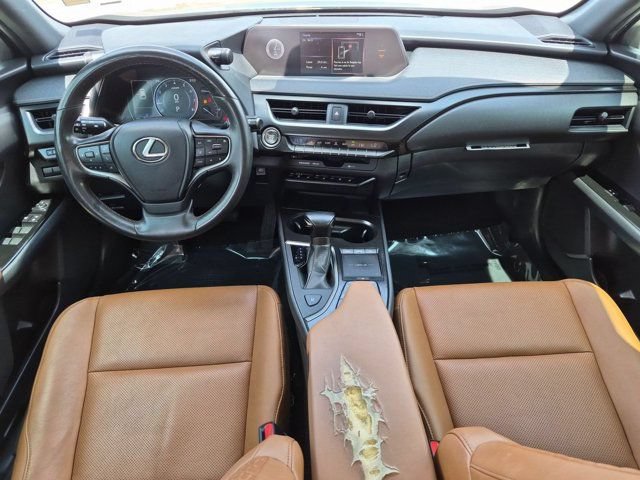 Used 2021 Lexus UX 200 w/ Premium Package FWD image 13