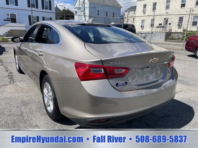 Used 2023 Chevrolet Malibu LT FWD image 9