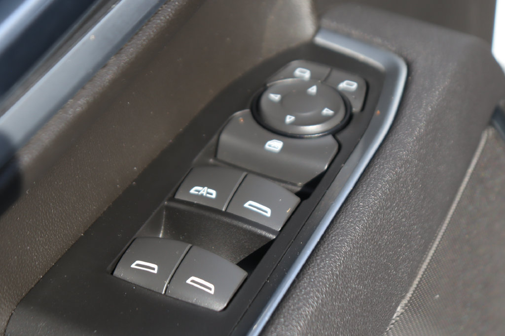 Used 2025 Chevrolet Silverado 2500 LT AWD/4WD image 17