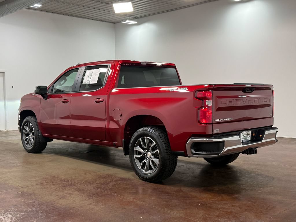 Used 2023 Chevrolet Silverado 1500 LT AWD/4WD image 5