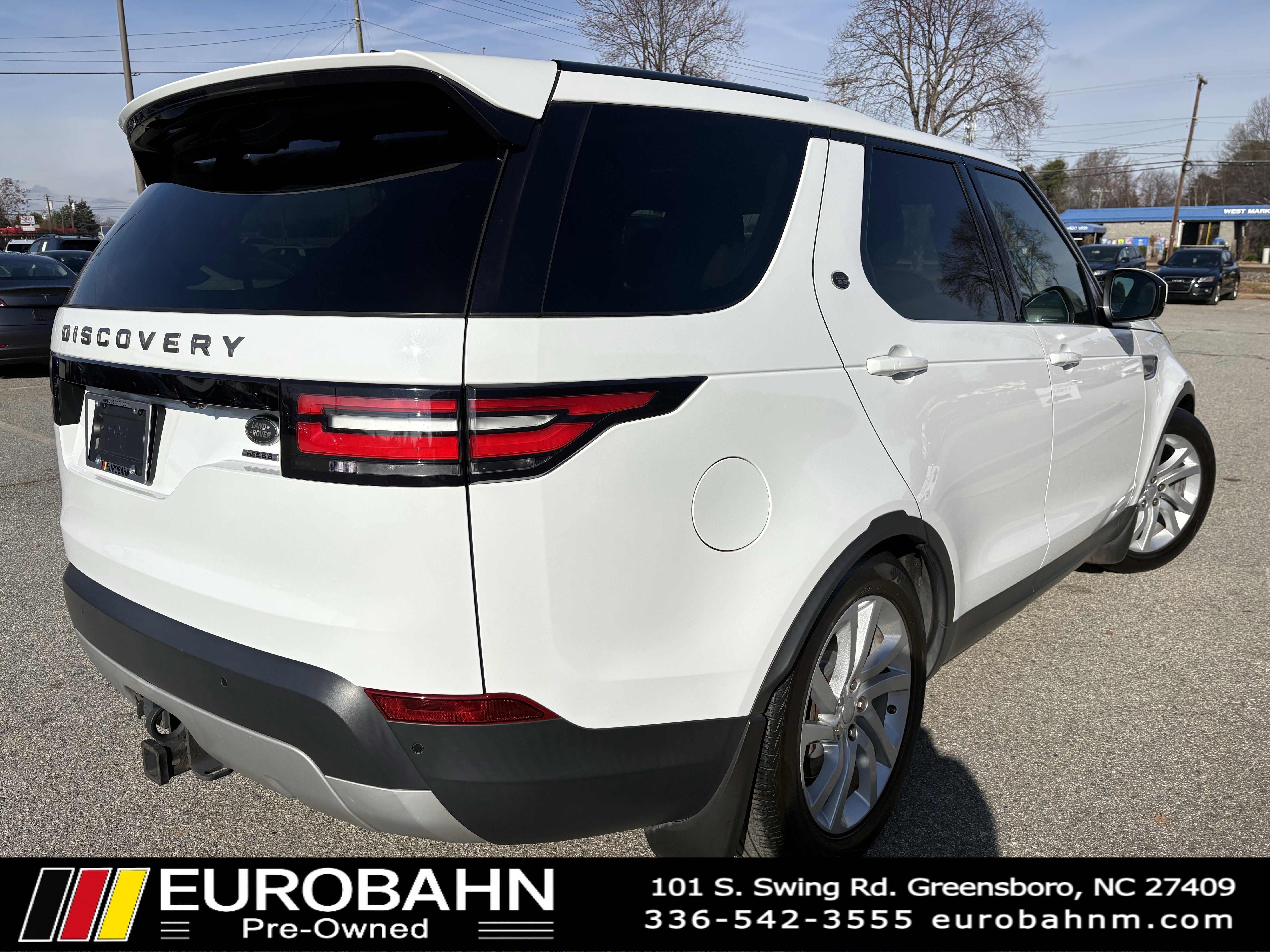 Used 2017 Land Rover Discovery HSE image 5