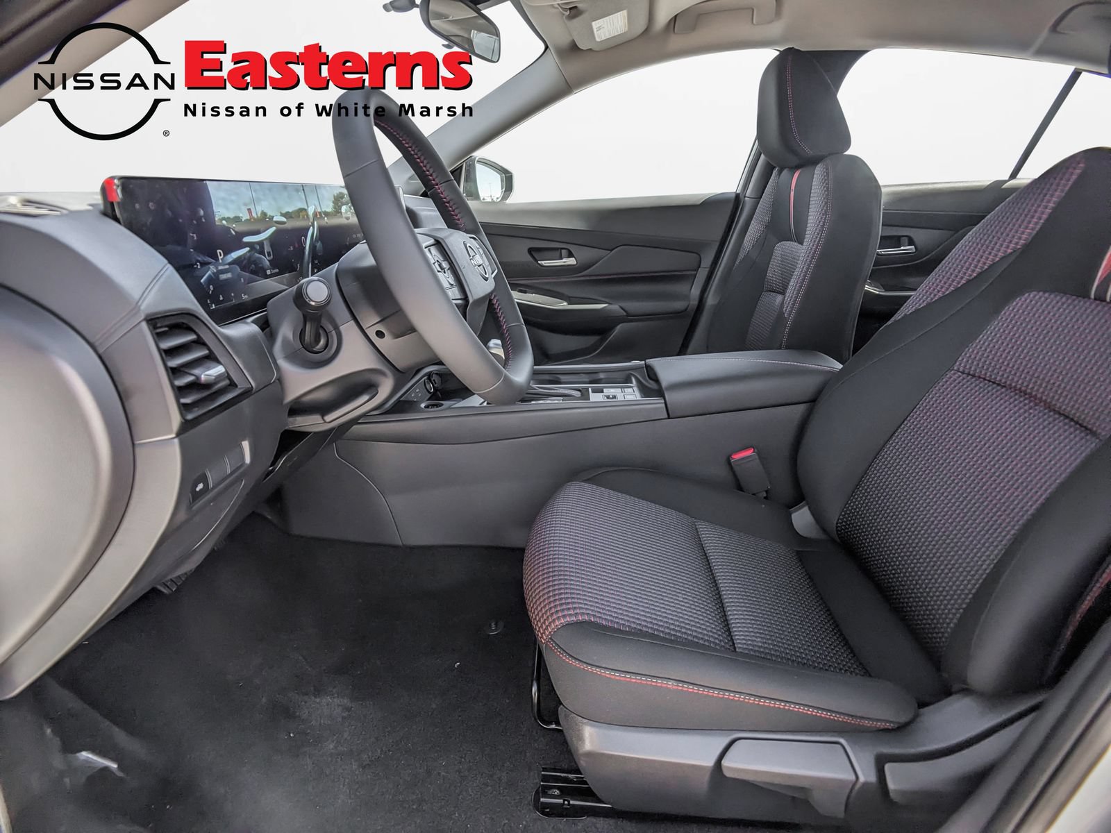 New 2027 Nissan Sentra SR w/ Floor Mat Package FWD image 14