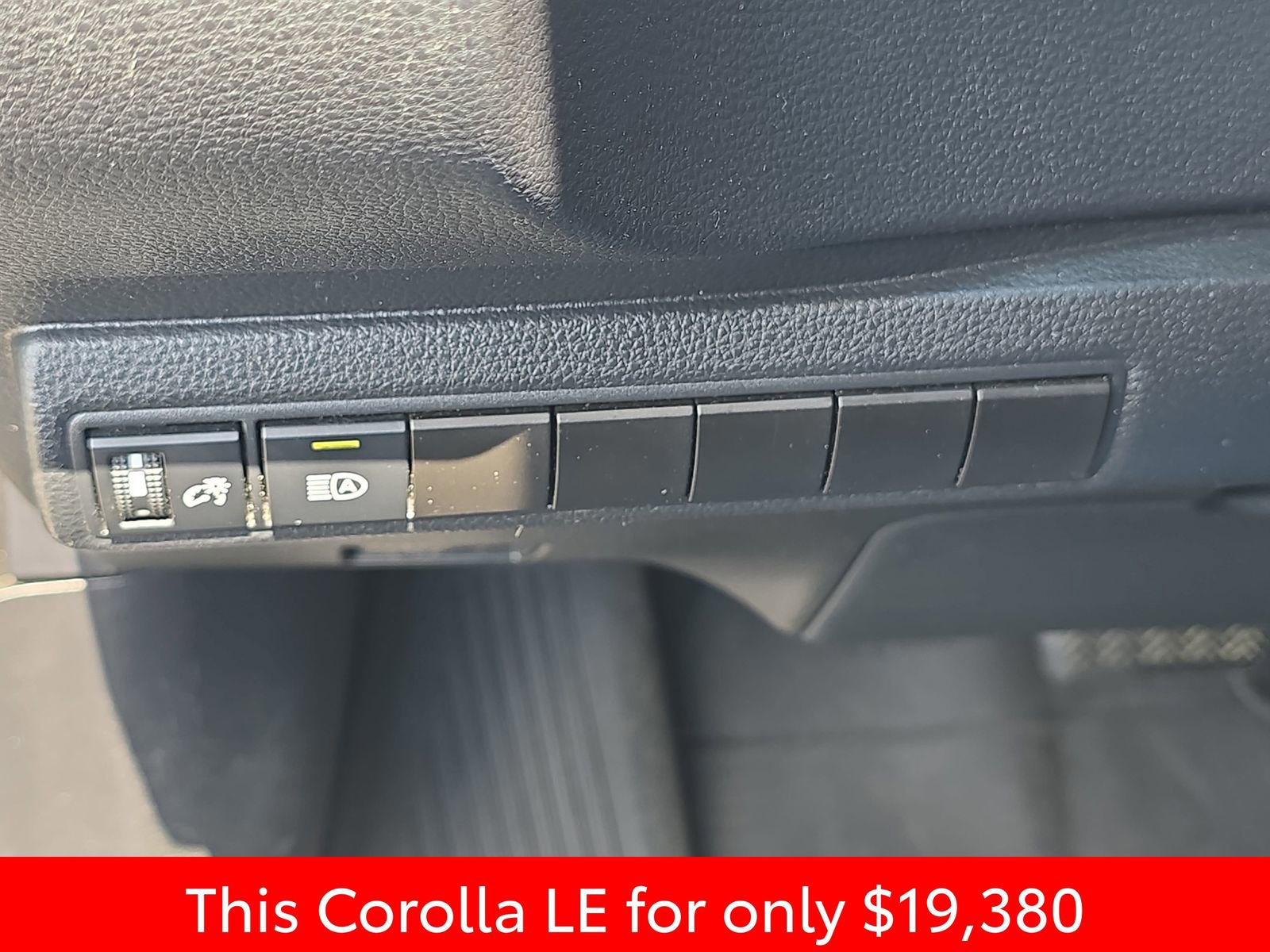 Used 2023 Toyota Corolla LE w/ LE Premium Package image 31