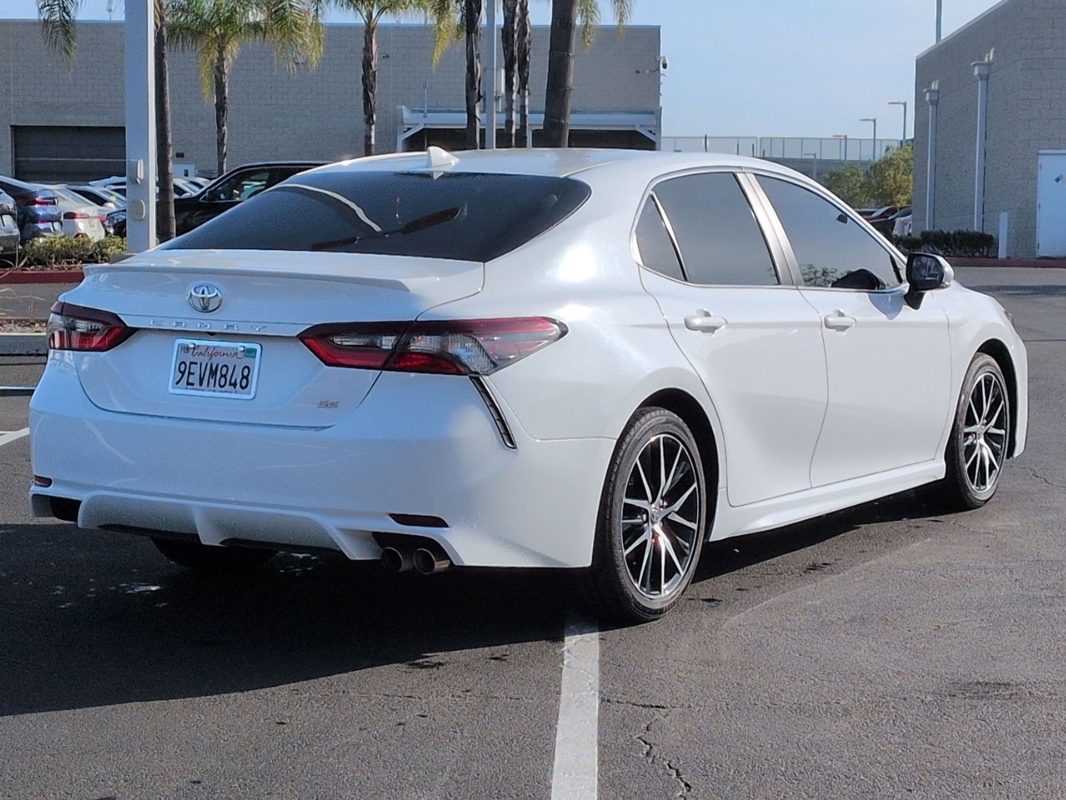 Used 2023 Toyota Camry SE image 10