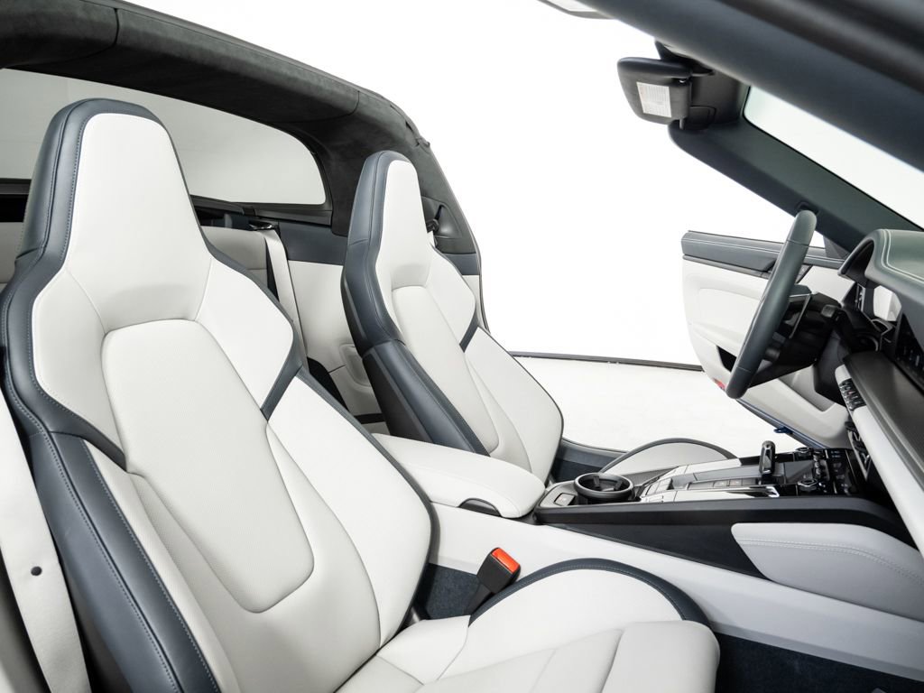 Certified 2026 Porsche 911 Targa 4 GTS image 21