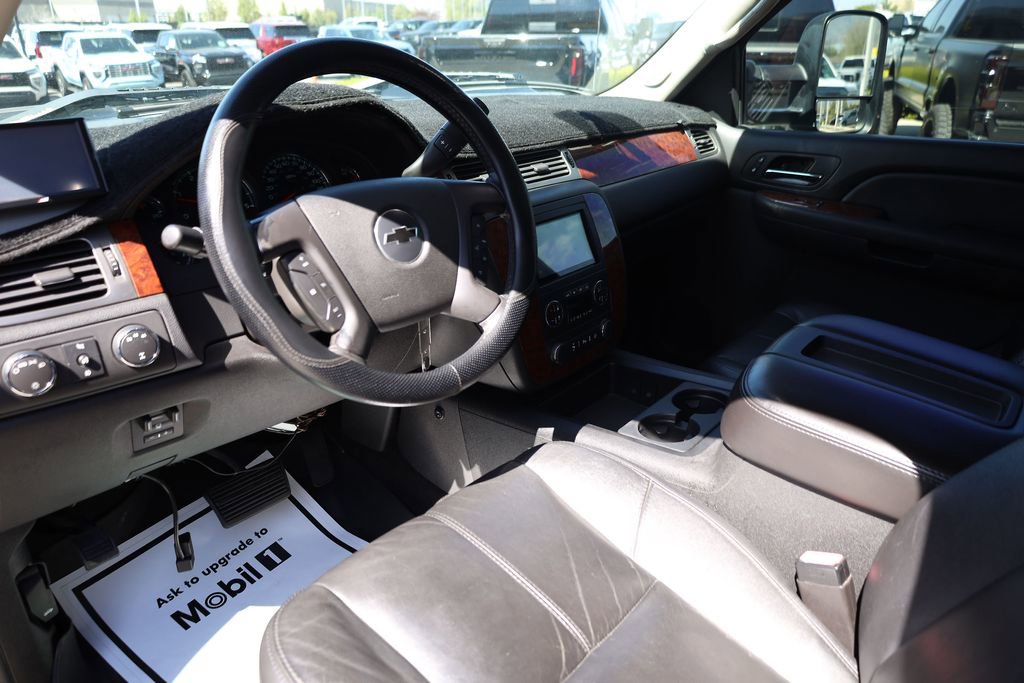 Used 2007 Chevrolet Silverado 3500 LTZ AWD/4WD image 12