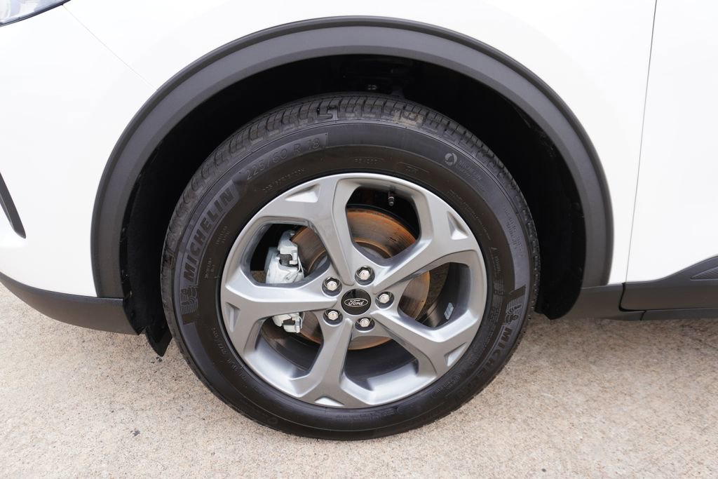 Certified 2025 Ford Escape ST-Line w/ Tech Pack #1 FWD image 25