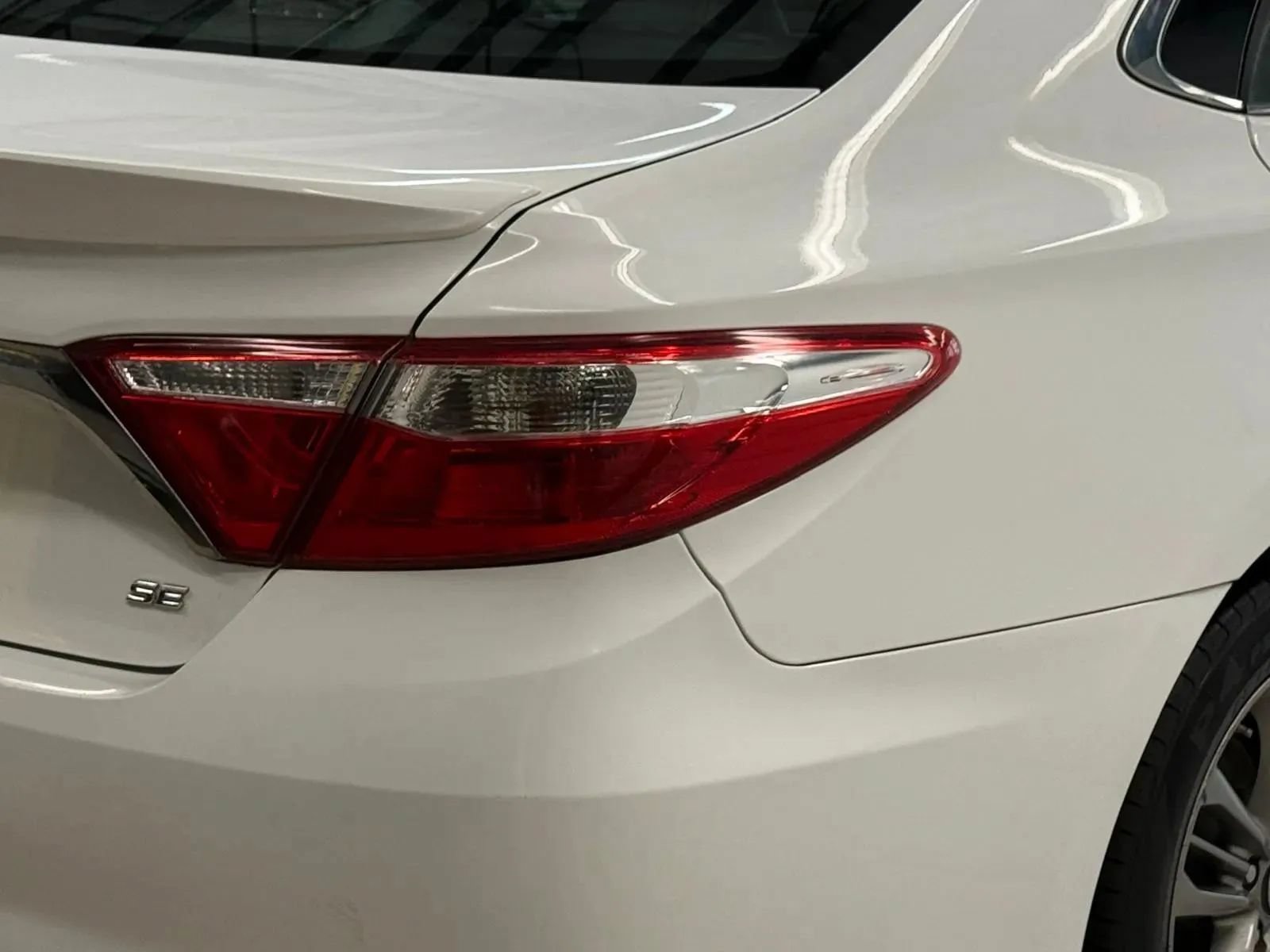 Used 2017 Toyota Camry SE FWD image 12