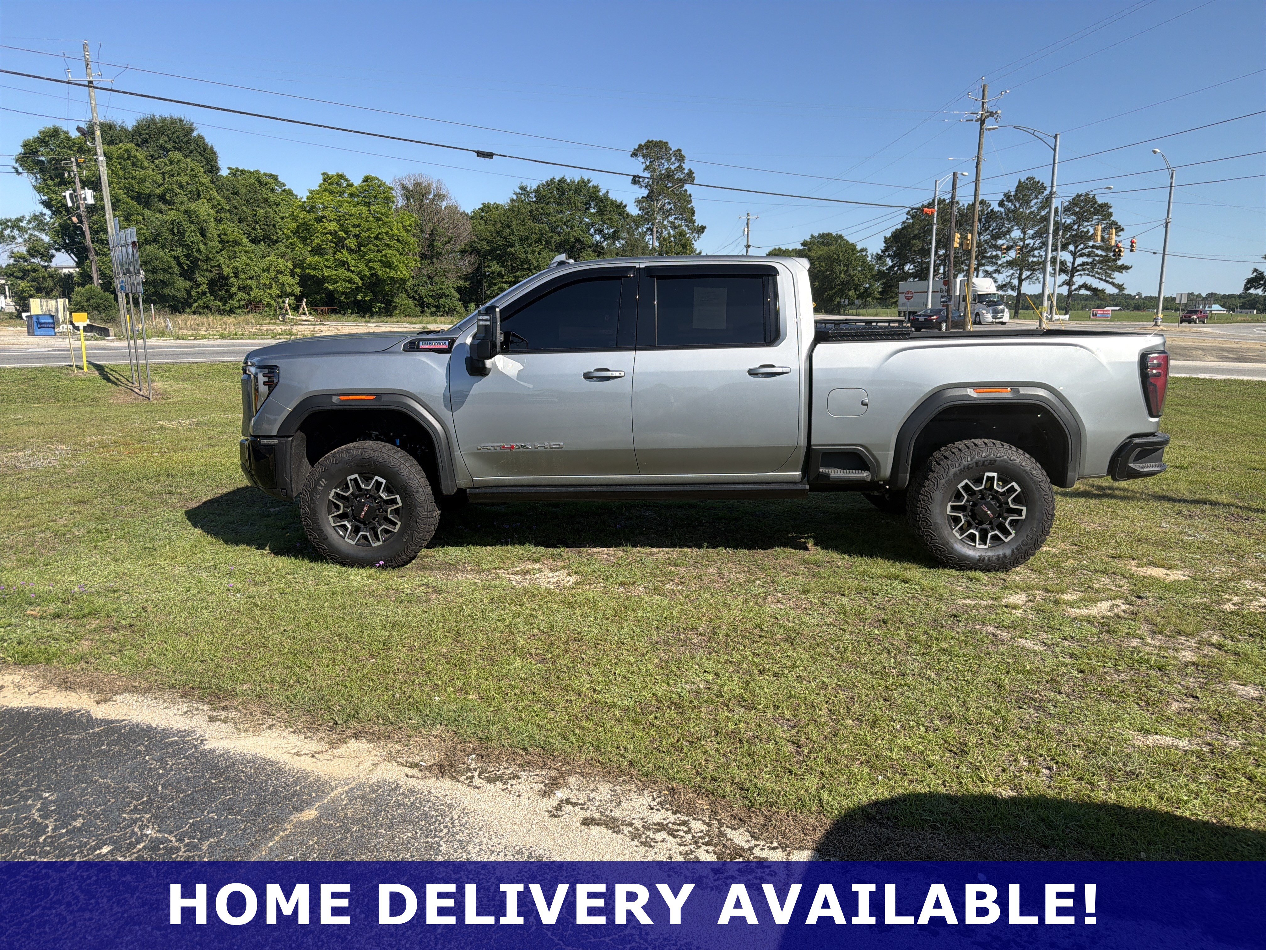 Used 2025 GMC Sierra 2500 AT4X AWD/4WD image 7